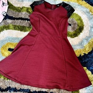 ✨5 for 25 Sale✨ 
Edgy chic aline dress you NEED in your wardrobe